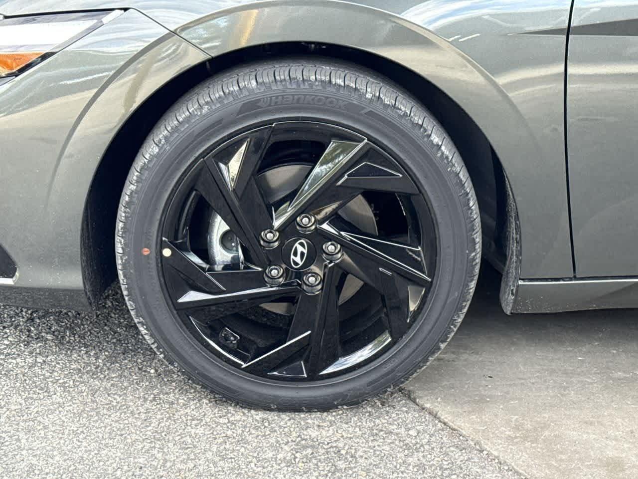 Hyundai Elantra Sel Sport Premium Fwd 4Dr Car - Thumbnail 11