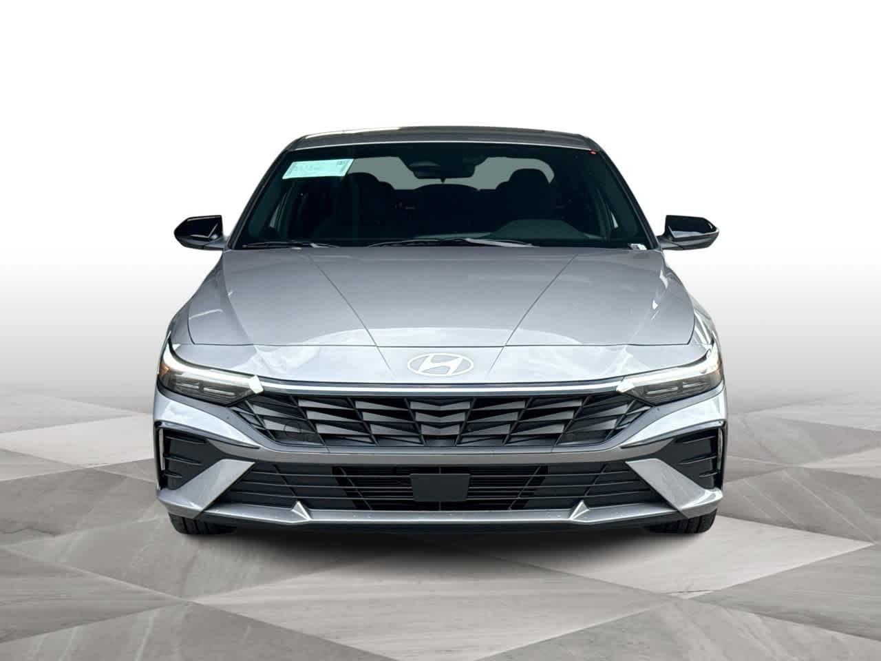 Hyundai Elantra Sel Sport Premium Fwd 4Dr Car - Thumbnail 3