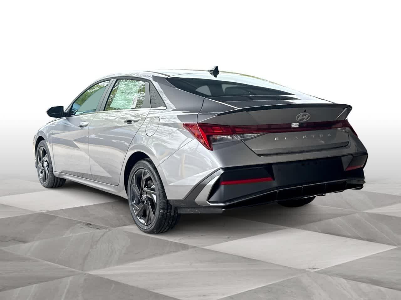 Hyundai Elantra Sel Sport Premium Fwd 4Dr Car - Thumbnail 6