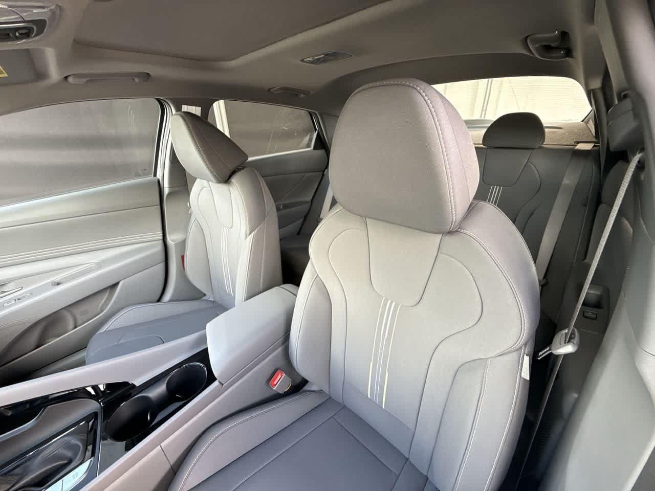 Hyundai Elantra Sel Sport Premium Fwd 4Dr Car - Thumbnail 14