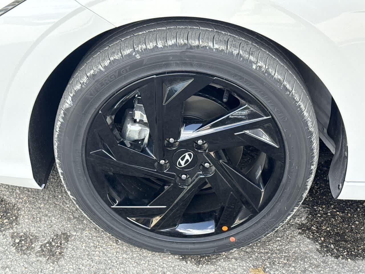 Hyundai Elantra Sel Sport Premium Fwd 4Dr Car - Thumbnail 11