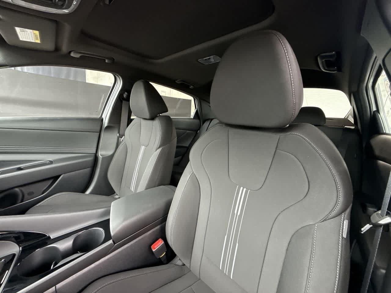 Hyundai Elantra Sel Sport Premium Fwd 4Dr Car - Thumbnail 14