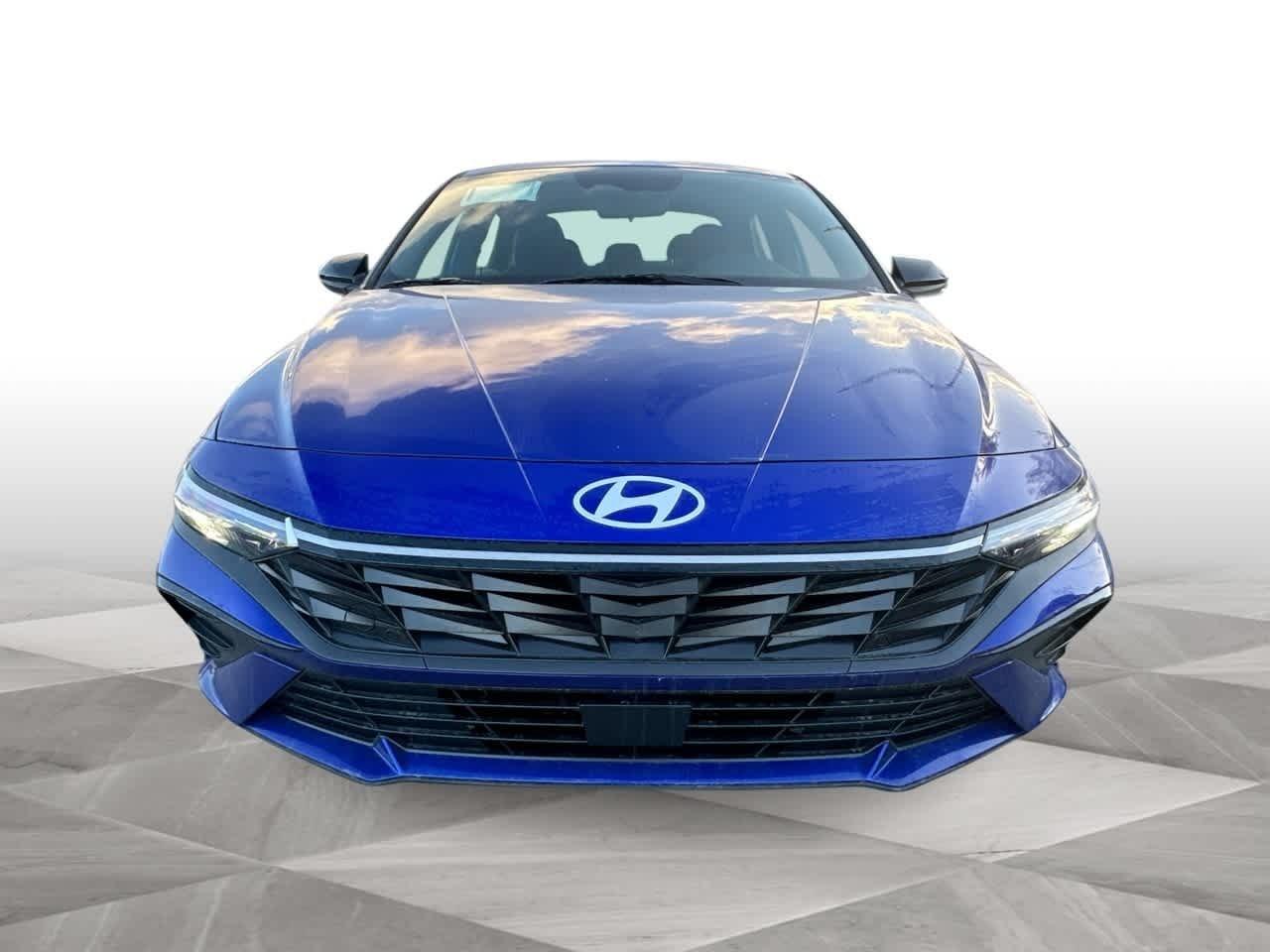 Hyundai Elantra Sel Sport Premium Fwd 4Dr Car - Thumbnail 3