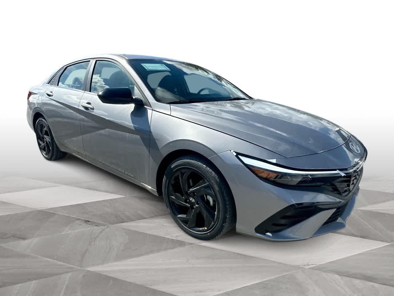 Hyundai Elantra Sel Sport Premium Fwd 4Dr Car - Thumbnail 2