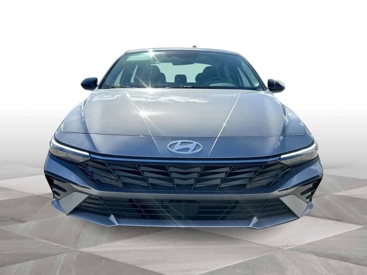 Hyundai Elantra Sel Sport Premium Fwd 4Dr Car - Thumbnail 3