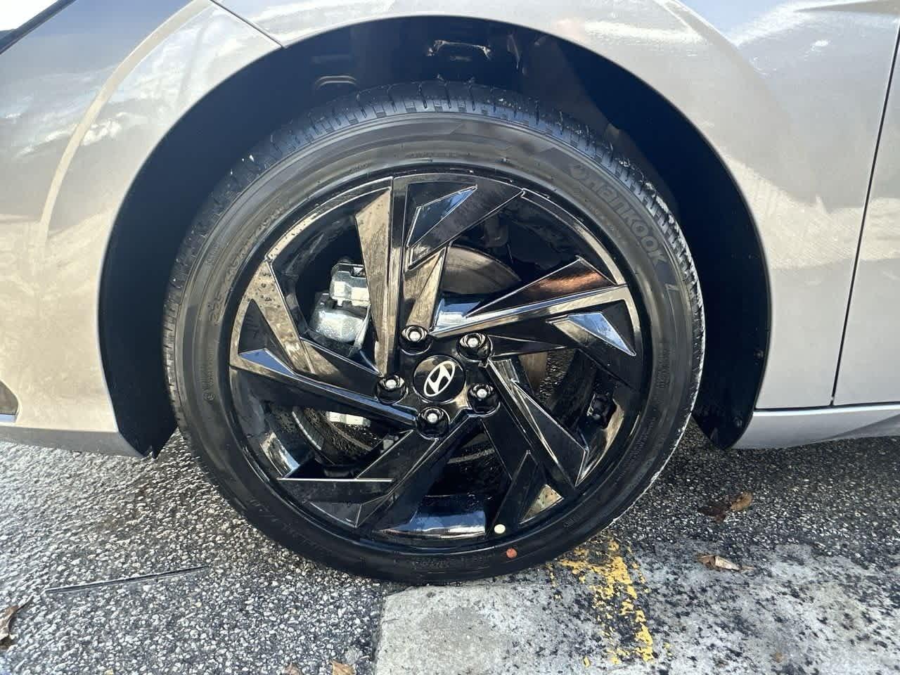 Hyundai Elantra Sel Sport Premium Fwd 4Dr Car - Thumbnail 11