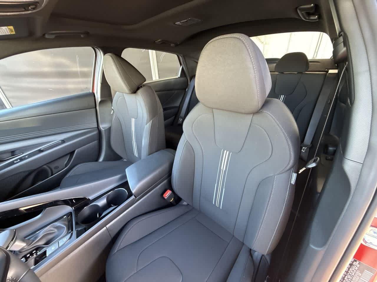 Hyundai Elantra Sel Sport Premium Fwd 4Dr Car - Thumbnail 13