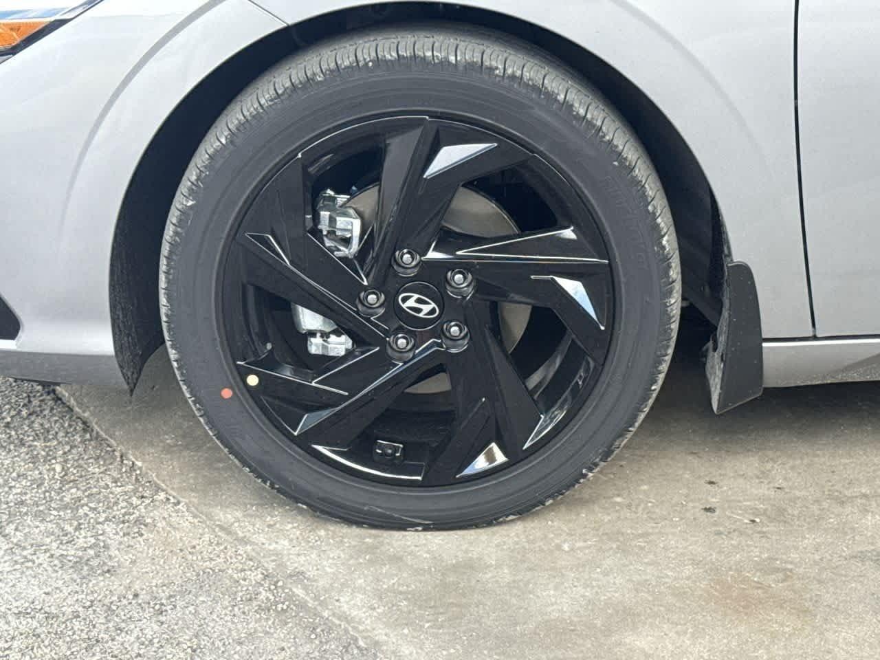 Hyundai Elantra Sel Sport Premium Fwd 4Dr Car - Thumbnail 11