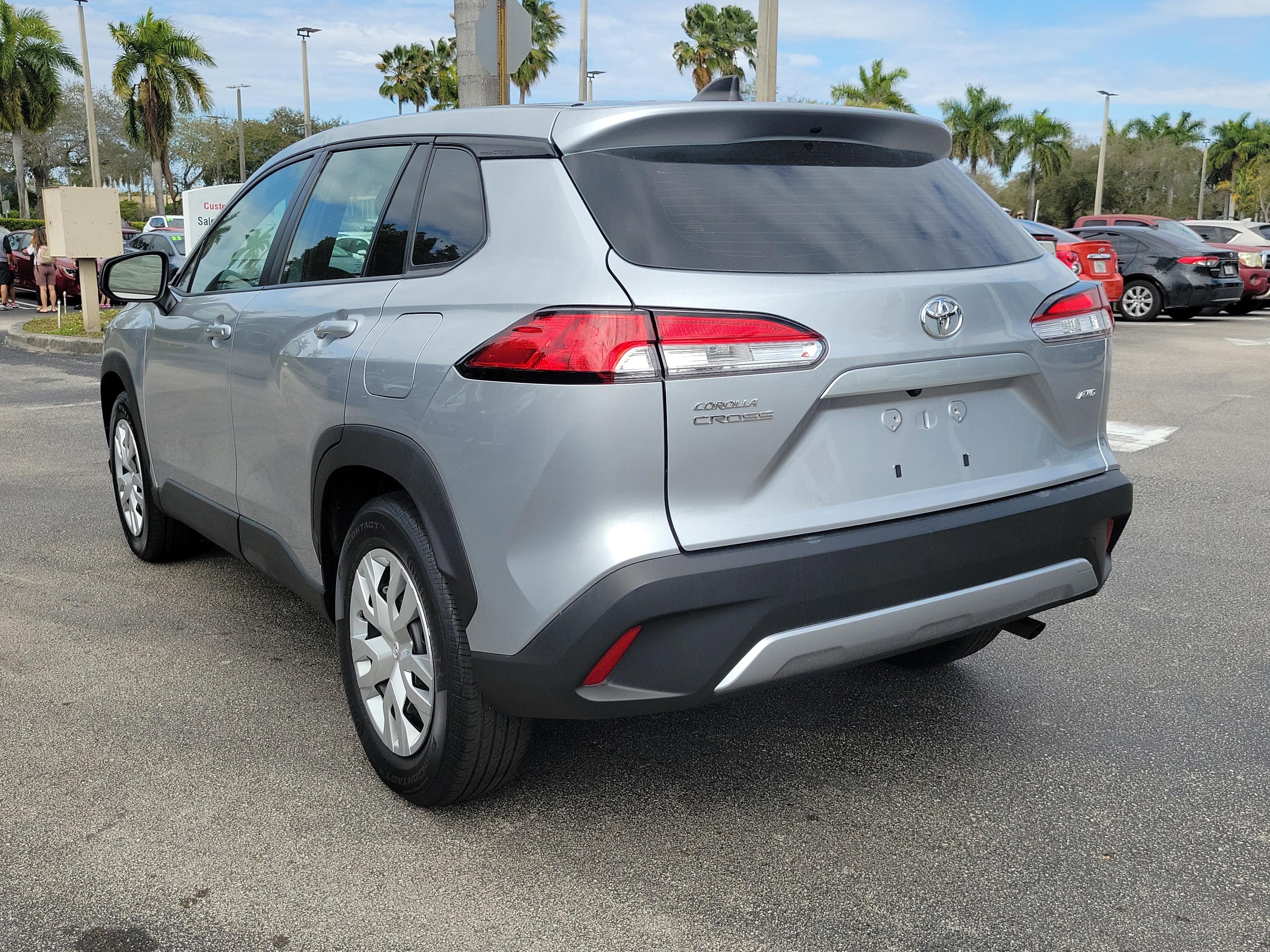 Toyota Corolla Cross L Awd - Thumbnail 7