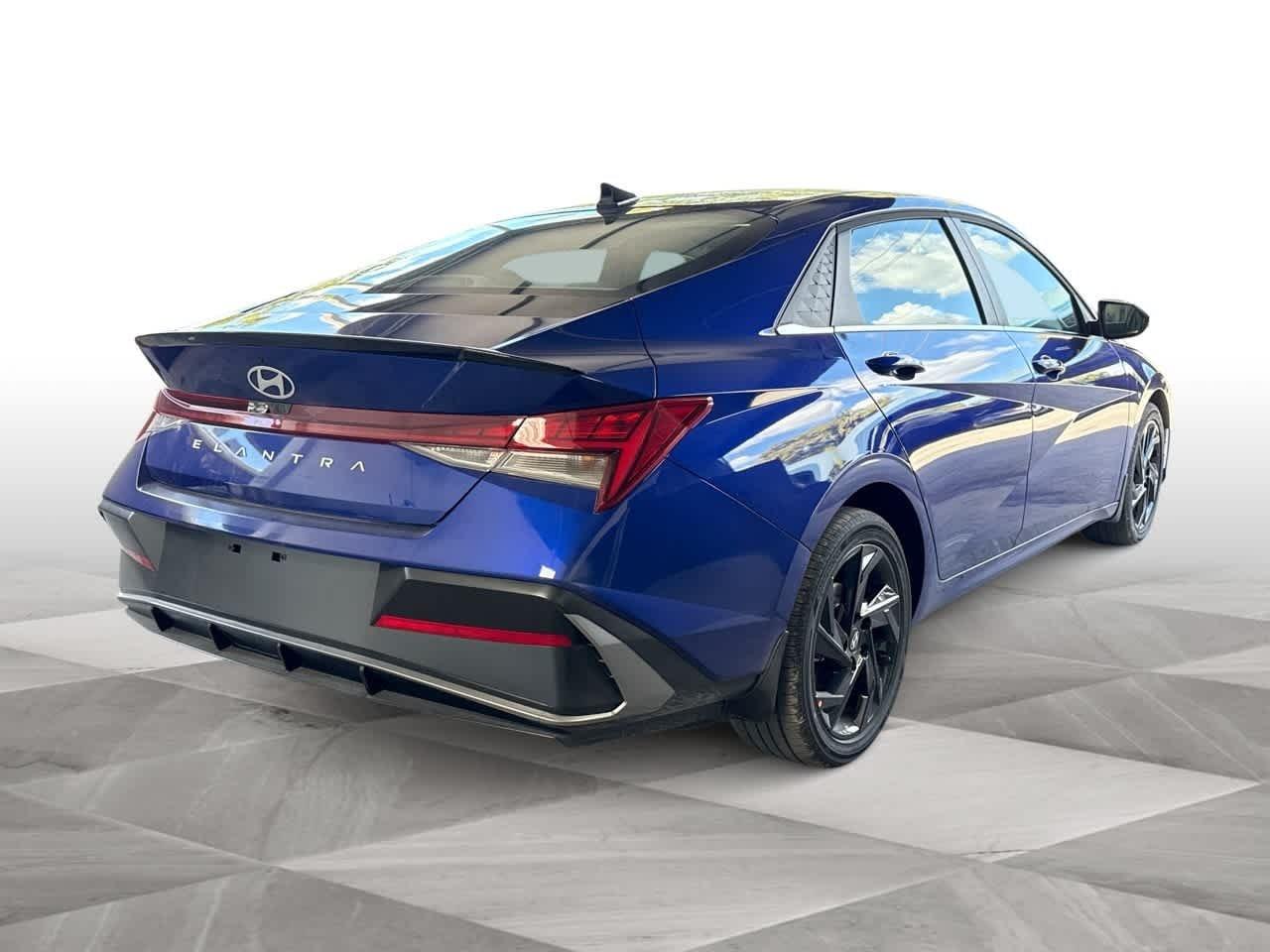 Hyundai Elantra Sel Sport Premium Fwd 4Dr Car - Thumbnail 8