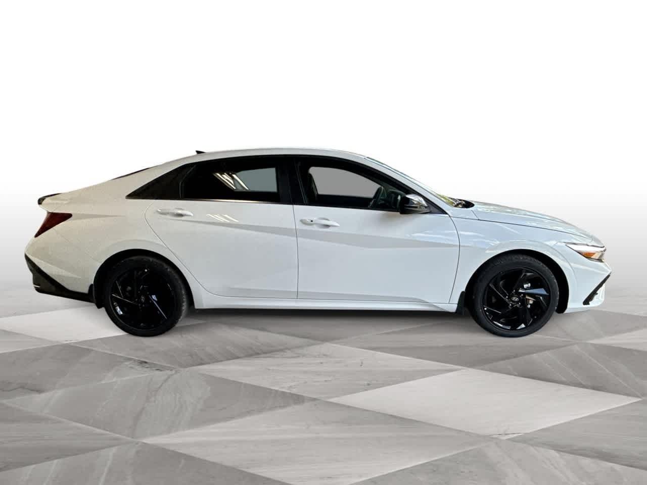 Hyundai Elantra Sel Sport Premium Fwd 4Dr Car - Thumbnail 9