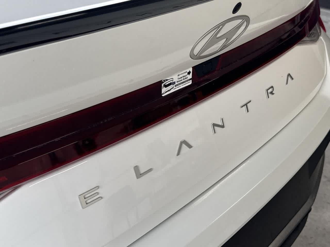 Hyundai Elantra Sel Sport Fwd 4Dr Car - Thumbnail 10