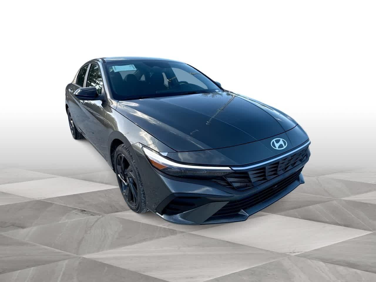 Hyundai Elantra Sel Sport Fwd 4Dr Car - Thumbnail 2