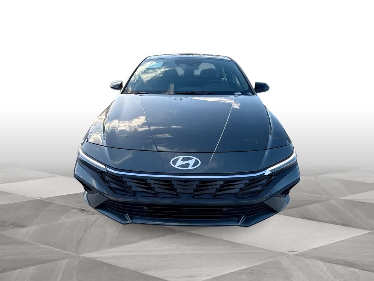 Hyundai Elantra Sel Sport Fwd 4Dr Car - Thumbnail 3