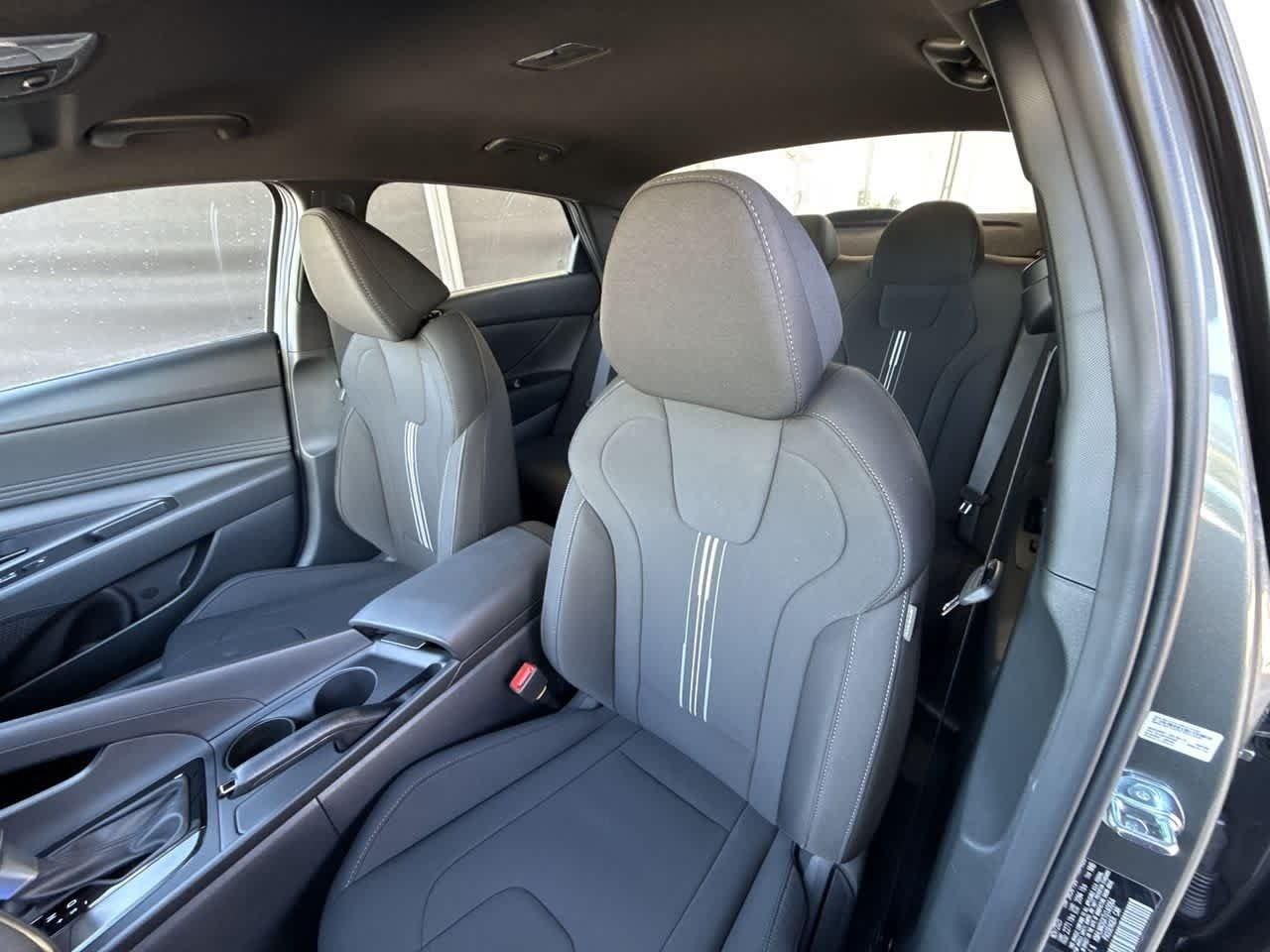 Hyundai Elantra Sel Sport Fwd 4Dr Car - Thumbnail 14