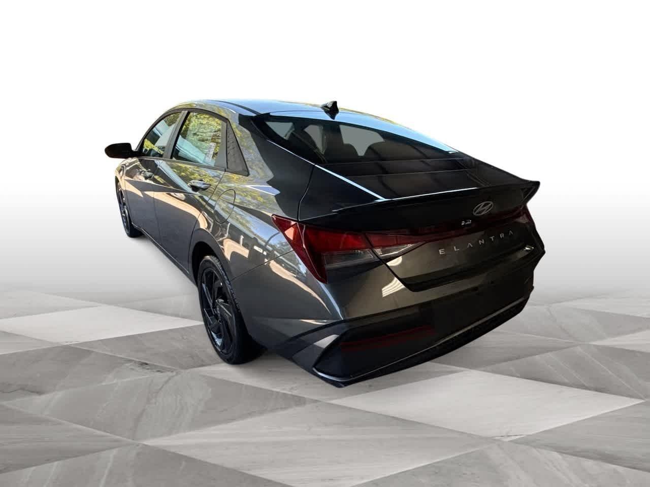 Hyundai Elantra Sel Sport Fwd 4Dr Car - Thumbnail 6