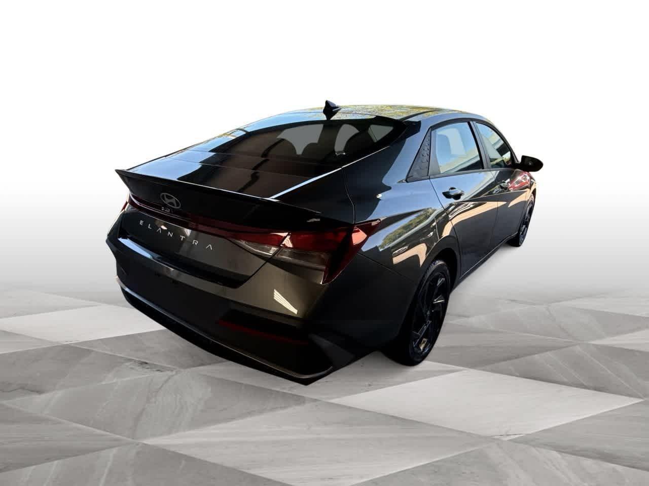 Hyundai Elantra Sel Sport Fwd 4Dr Car - Thumbnail 8