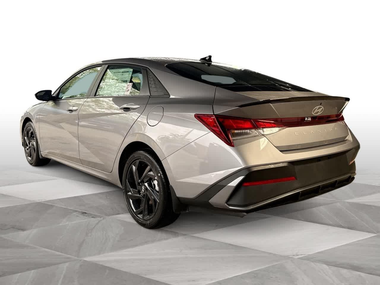 Hyundai Elantra Sel Sport Fwd 4Dr Car - Thumbnail 6