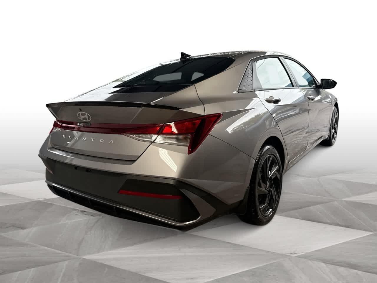 Hyundai Elantra Sel Sport Fwd 4Dr Car - Thumbnail 8