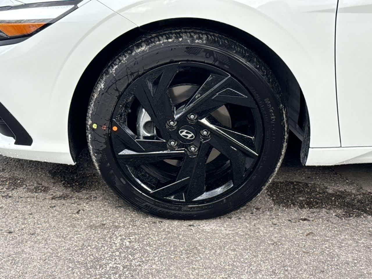 Hyundai Elantra Sel Sport Fwd 4Dr Car - Thumbnail 11