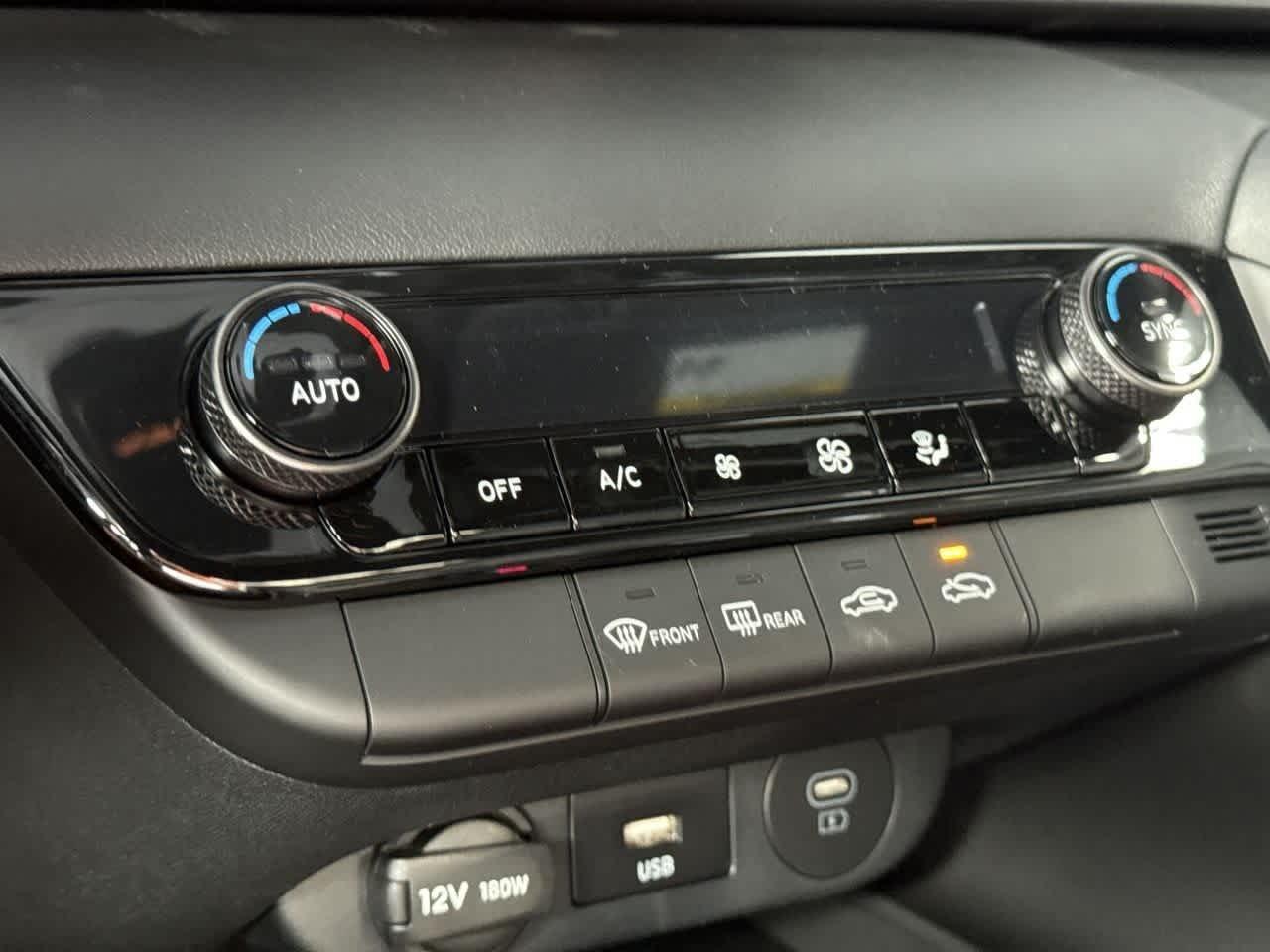 Hyundai Elantra Sel Sport Fwd 4Dr Car - Thumbnail 19