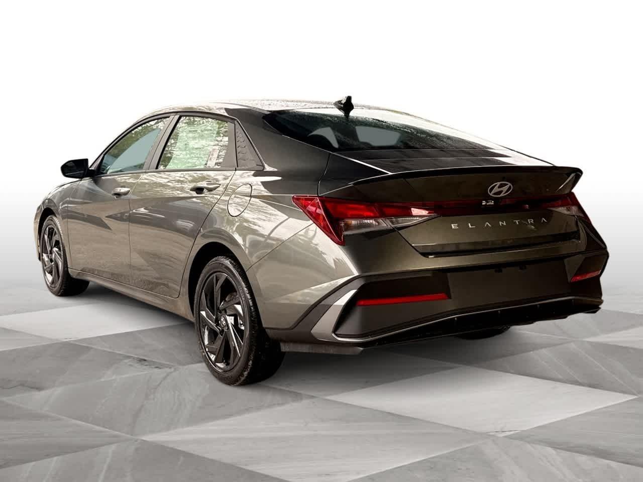 Hyundai Elantra Sel Sport Fwd 4Dr Car - Thumbnail 6