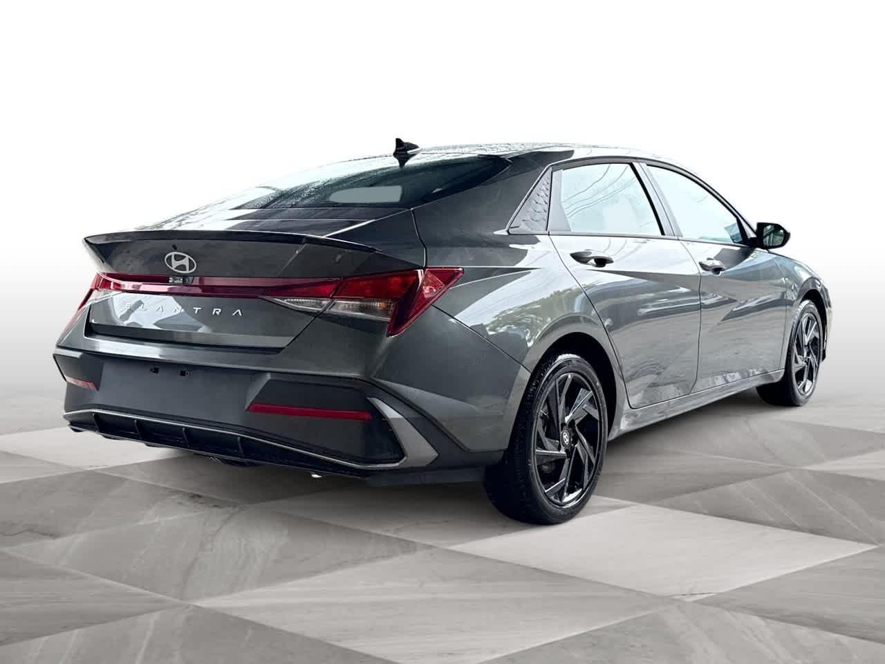 Hyundai Elantra Sel Sport Fwd 4Dr Car - Thumbnail 8