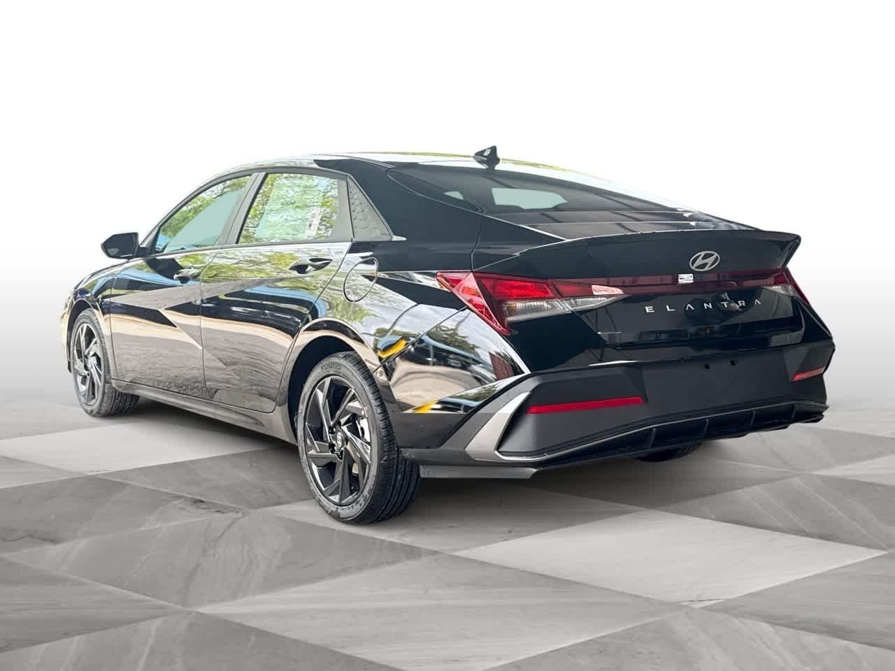 Hyundai Elantra Sel Sport Fwd 4Dr Car - Thumbnail 6