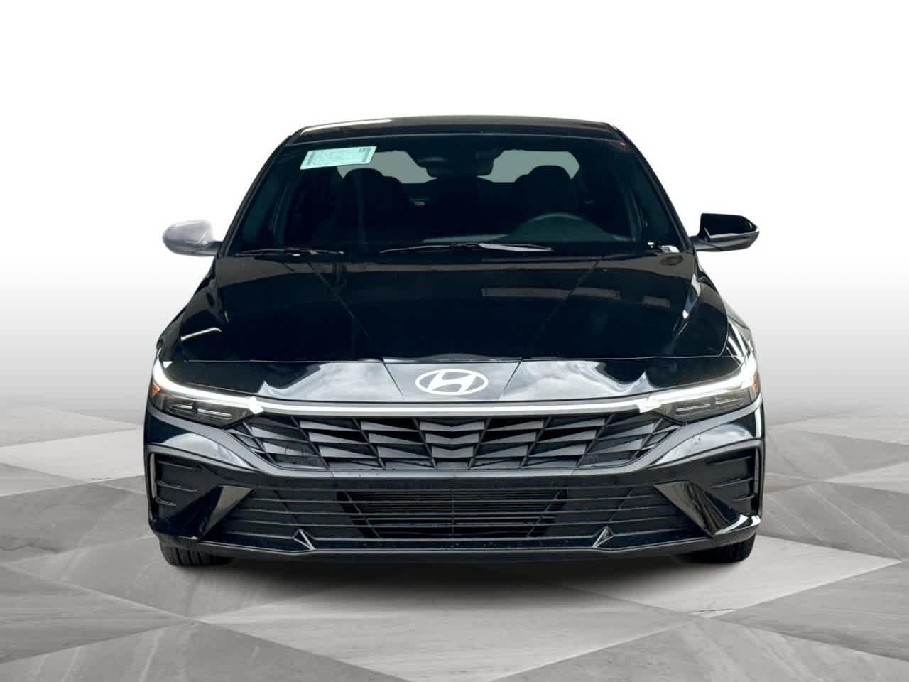 Hyundai Elantra Sel Sport Fwd 4Dr Car - Thumbnail 3