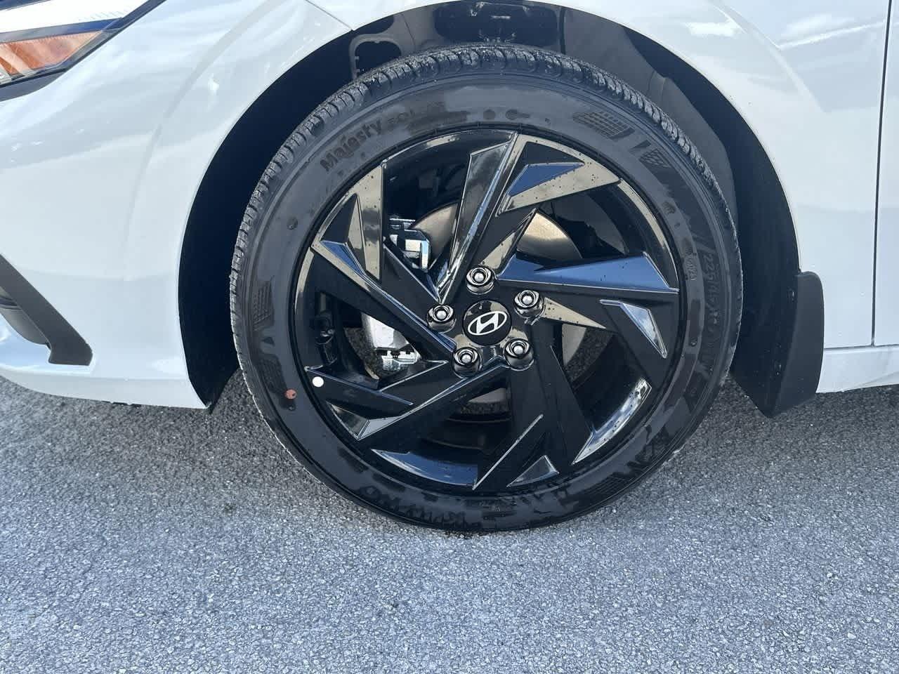 Hyundai Elantra Sel Sport Fwd 4Dr Car - Thumbnail 11