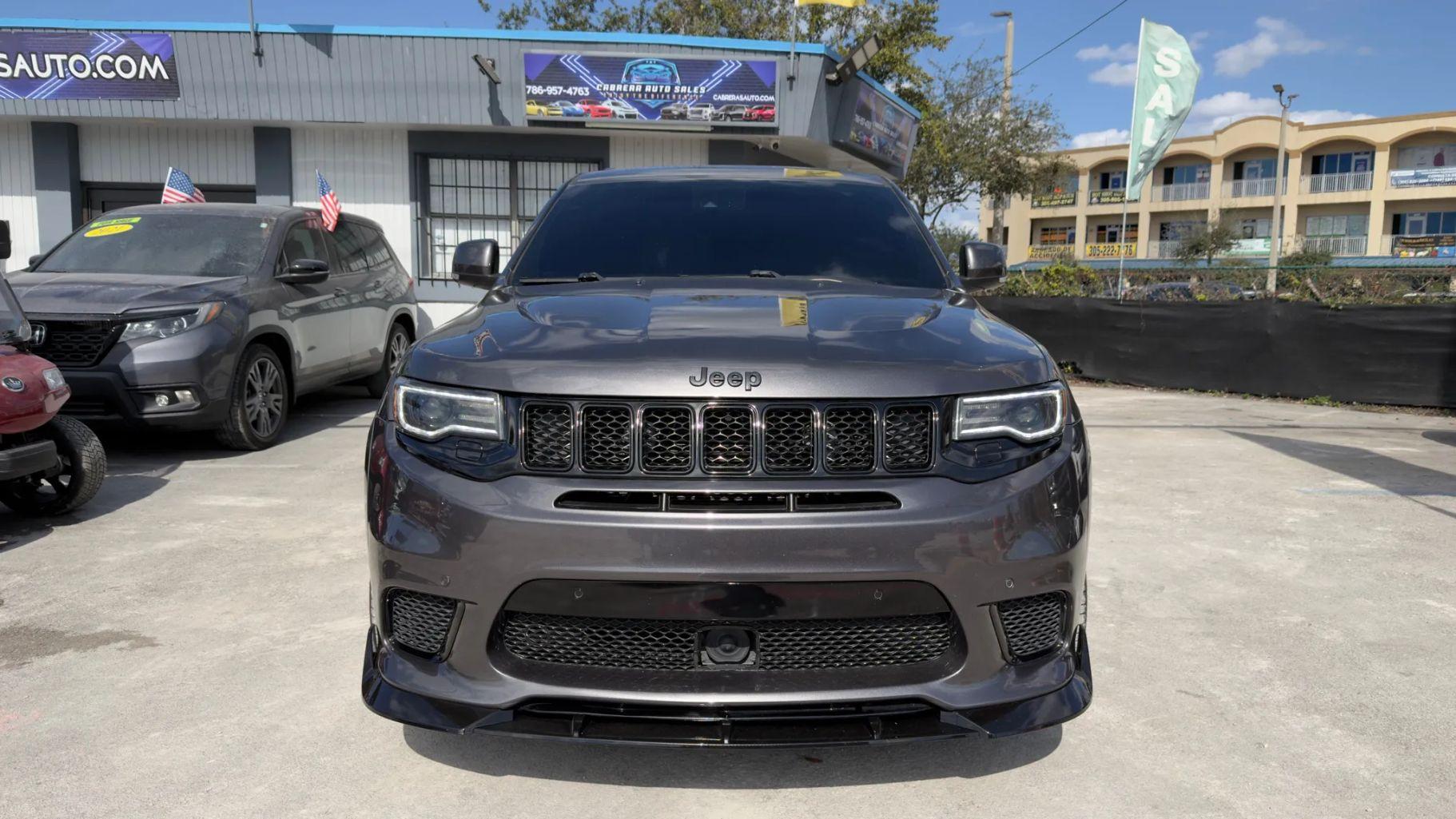 Jeep Grand Cherokee - Thumbnail 9