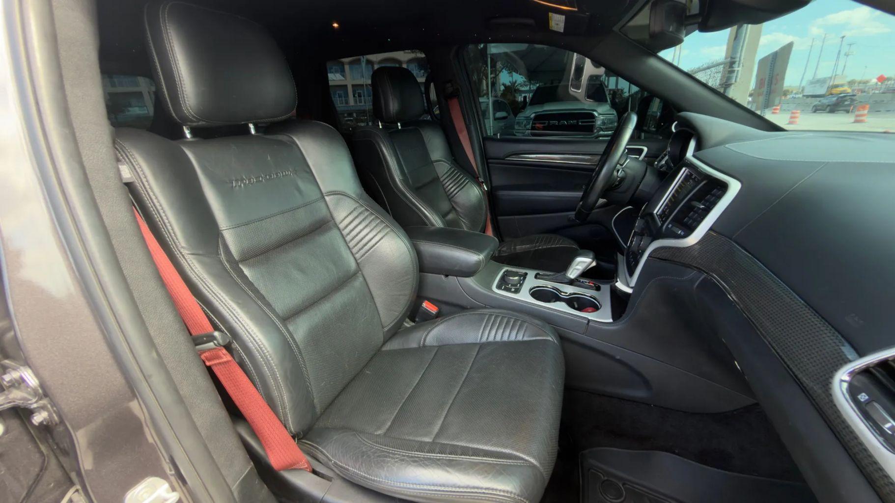 Jeep Grand Cherokee - Thumbnail 17