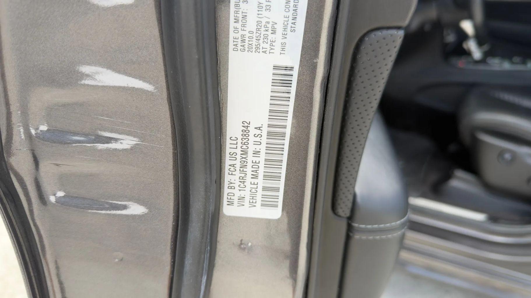 Jeep Grand Cherokee - Thumbnail 6