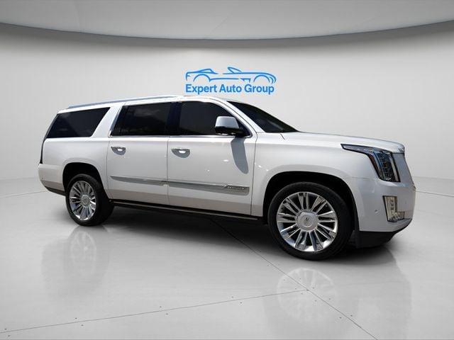Cadillac ESCALADE ESV PLATINUM - View 1