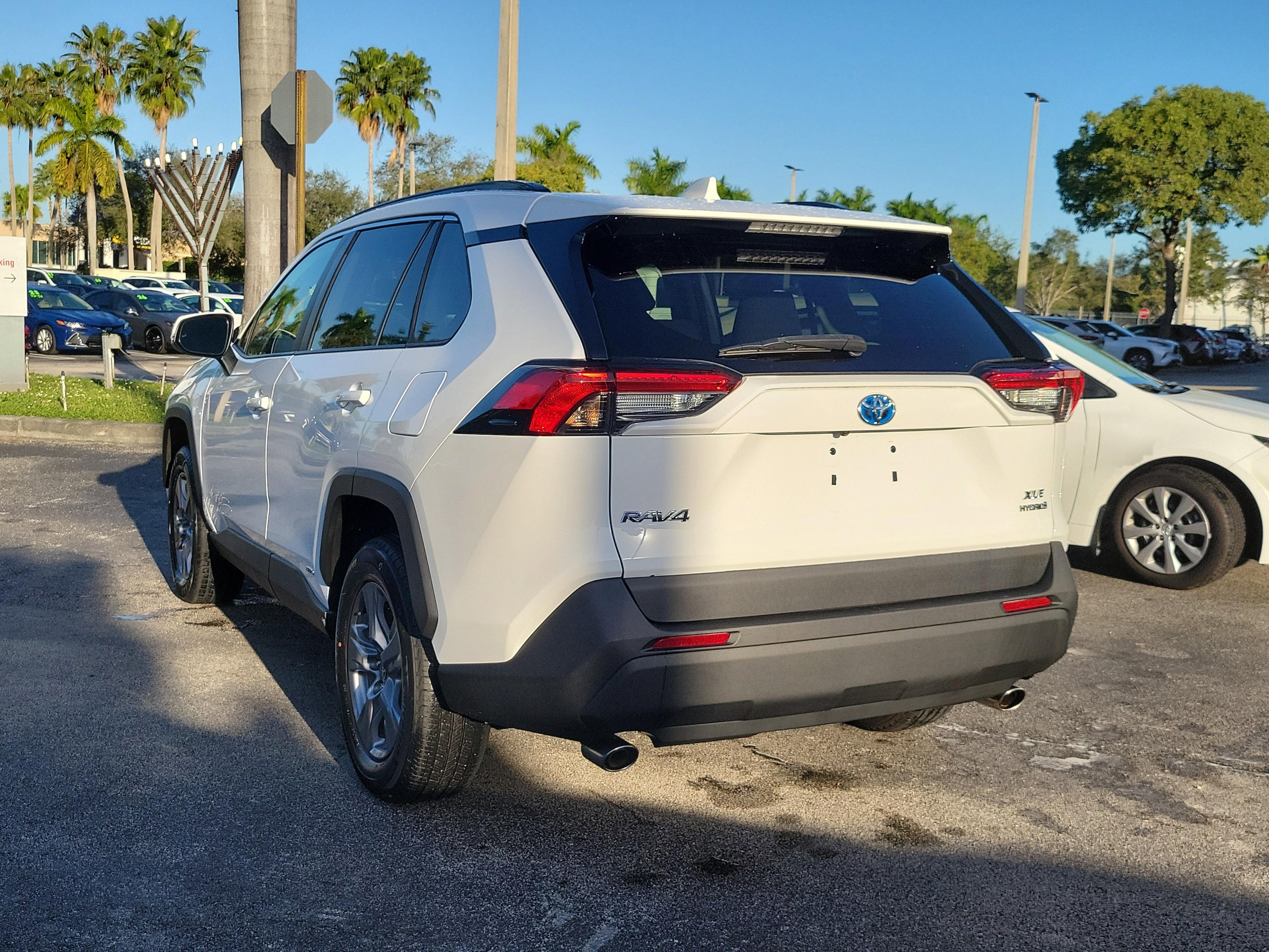 Toyota Rav4 Hybrid Xle Awd - Thumbnail 8