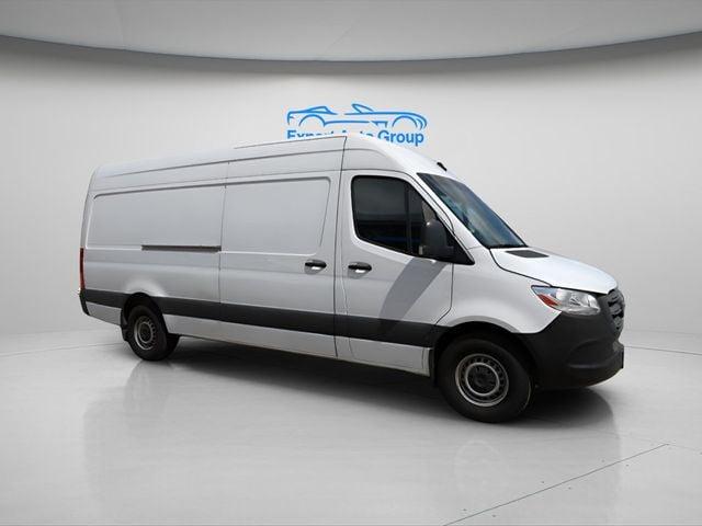 Mercedes-Benz Sprinter Cargo Van 2500 - View 1