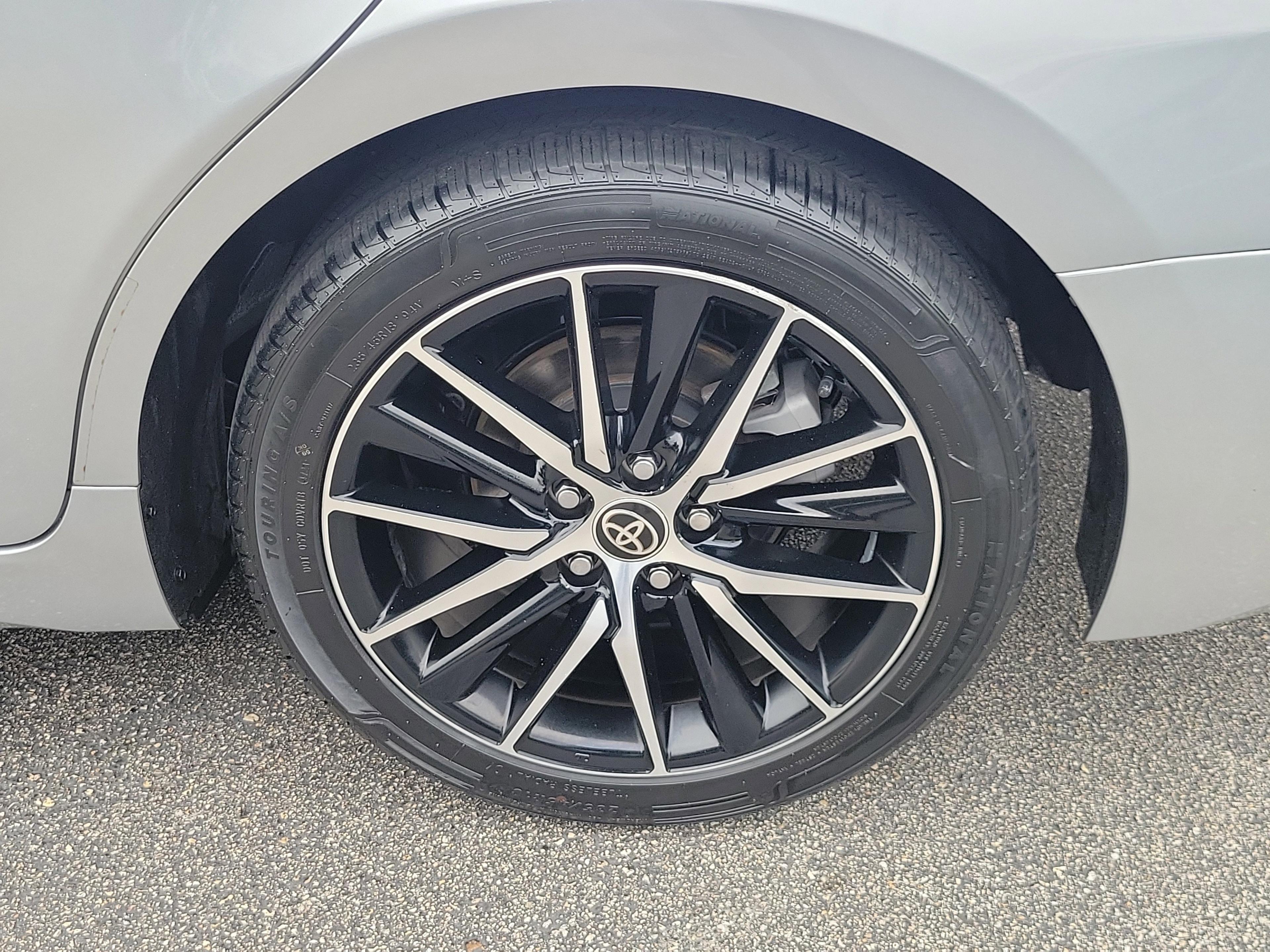 Toyota Camry Se Fwd - Thumbnail 8