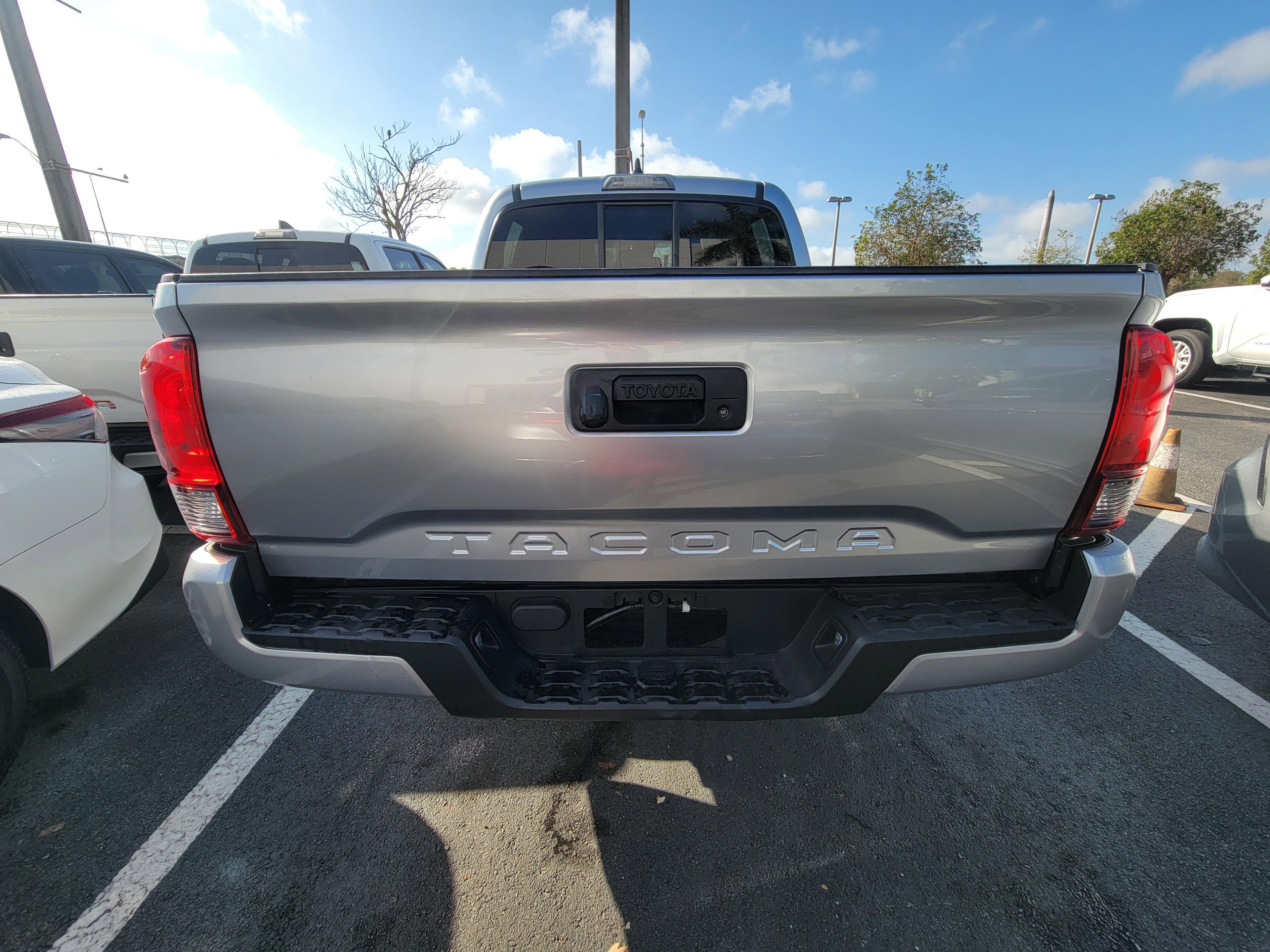 Toyota Tacoma 2Wd Sr Rwd Crew Cab - Thumbnail 5