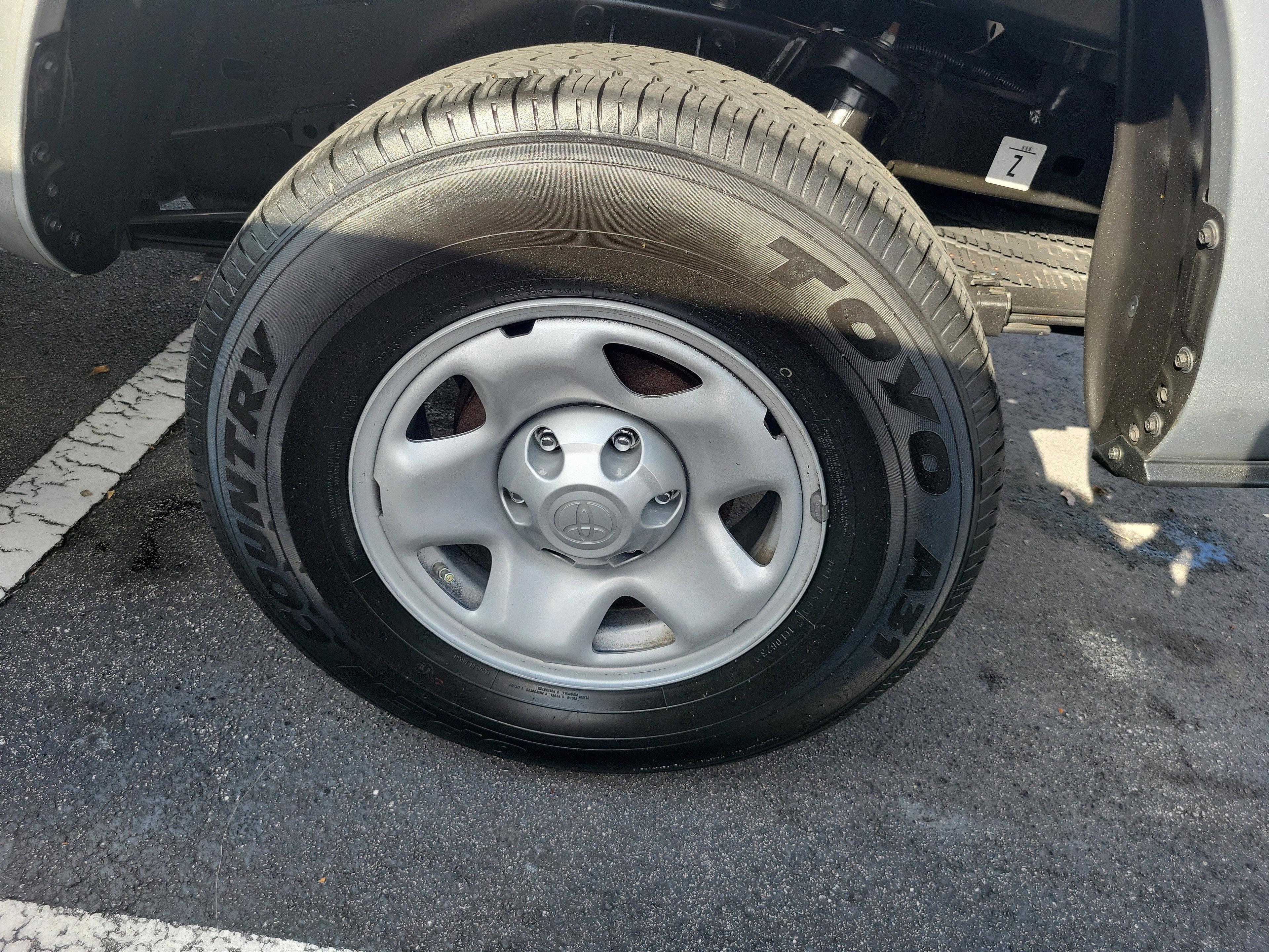 Toyota Tacoma 2Wd Sr Rwd Crew Cab - Thumbnail 8