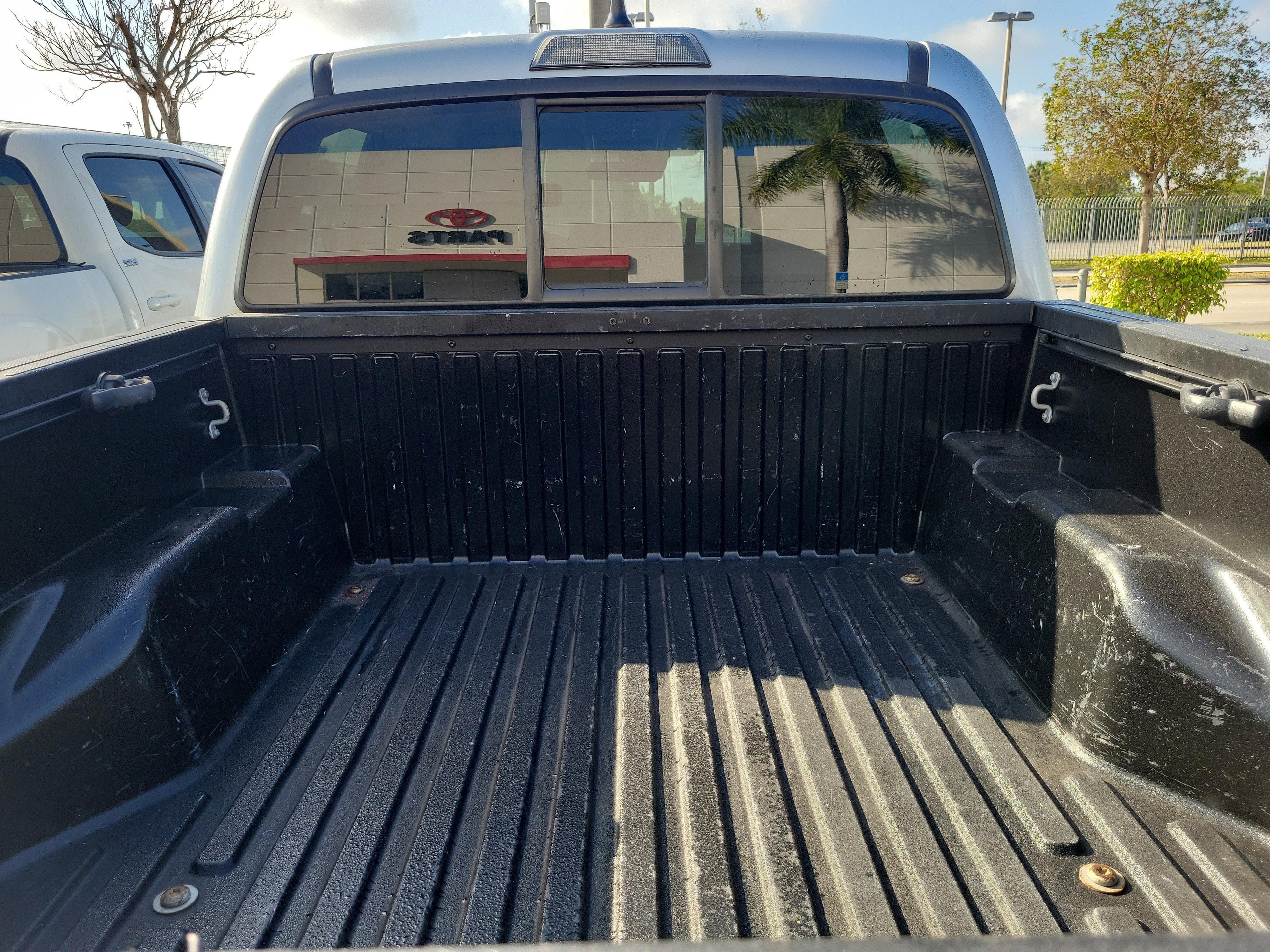 Toyota Tacoma 2Wd Sr Rwd Crew Cab - Thumbnail 7