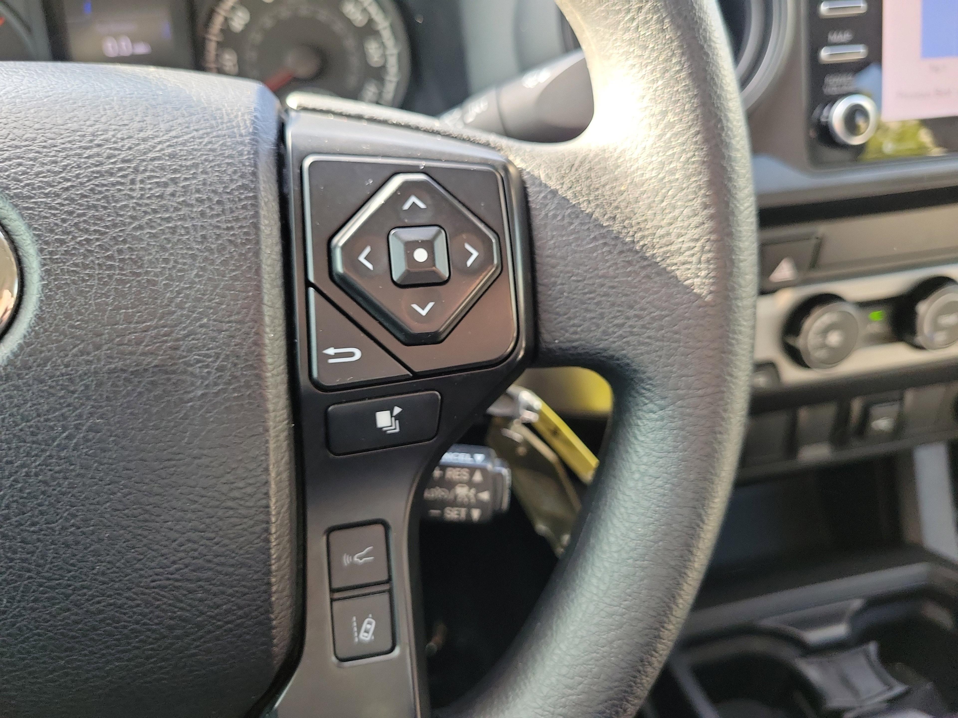 Toyota Tacoma 2Wd Sr Rwd Crew Cab - Thumbnail 16