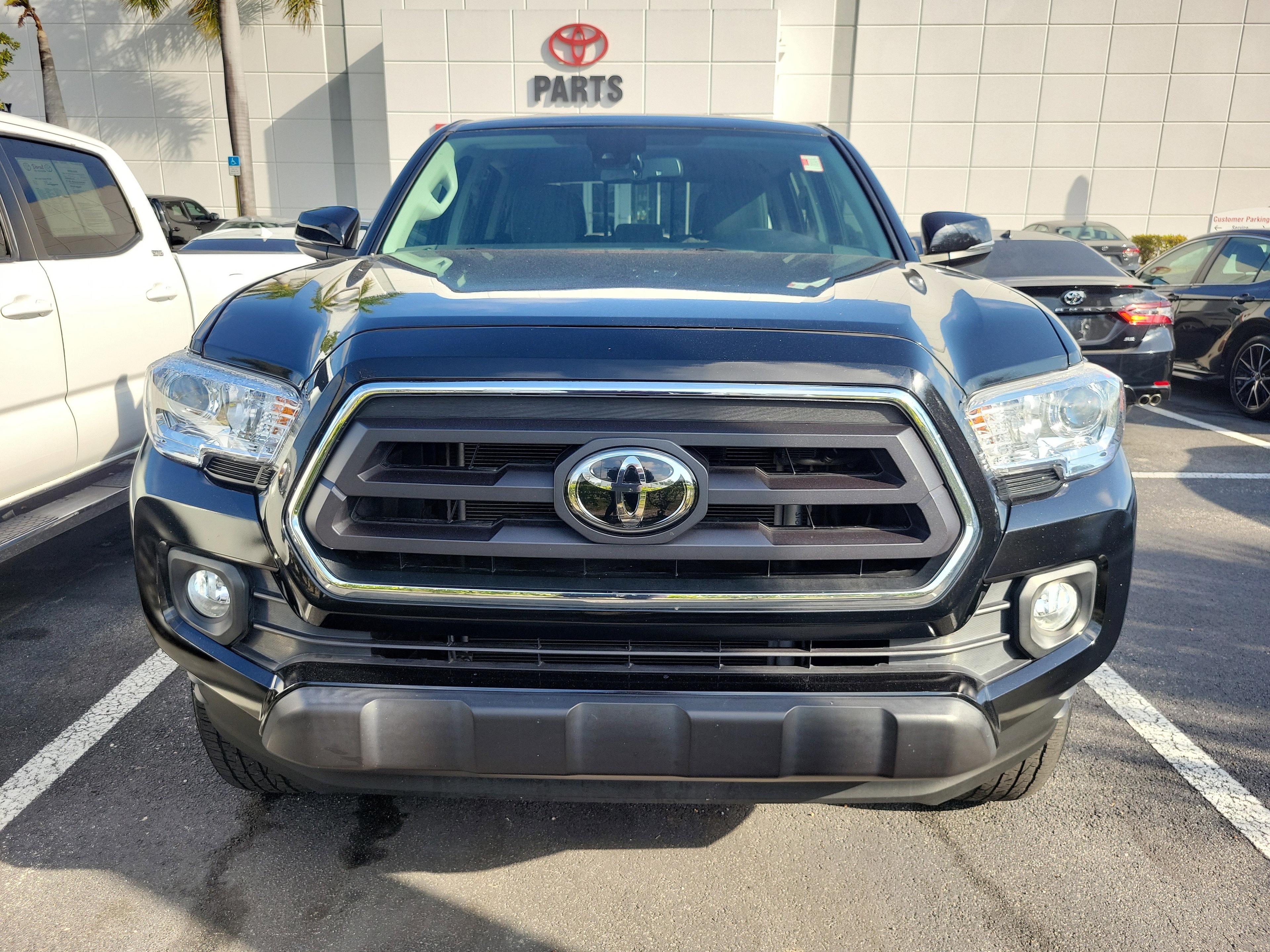 Toyota Tacoma 2Wd Sr5 Rwd Crew Cab - Thumbnail 3