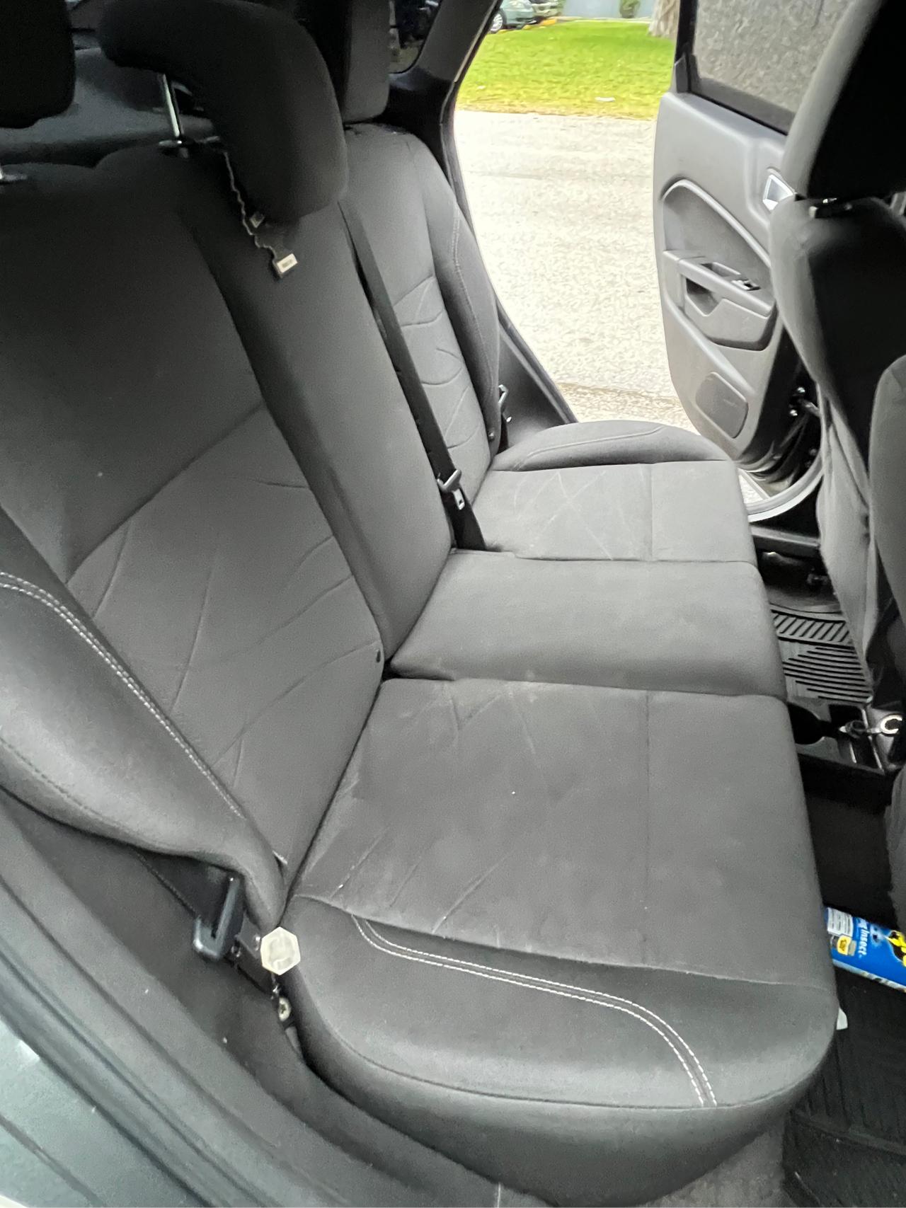 Ford Fiestase Sedan - Thumbnail 16