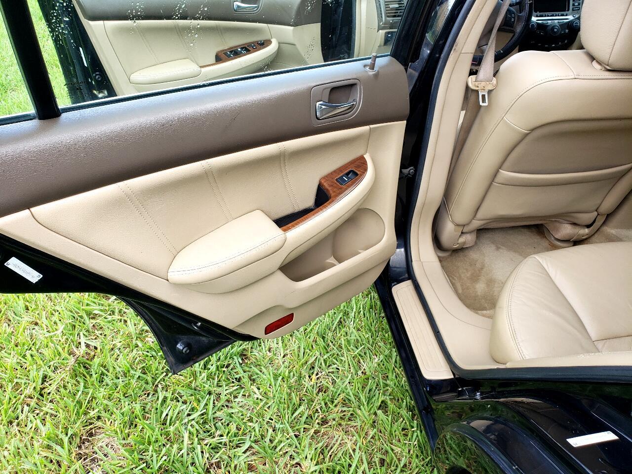 Honda Accord - Thumbnail 12