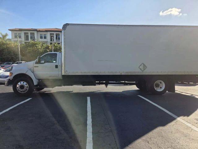 Ford Commercial F-750 Super Duty - Thumbnail 10