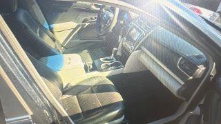 Toyota Camry - Thumbnail 6