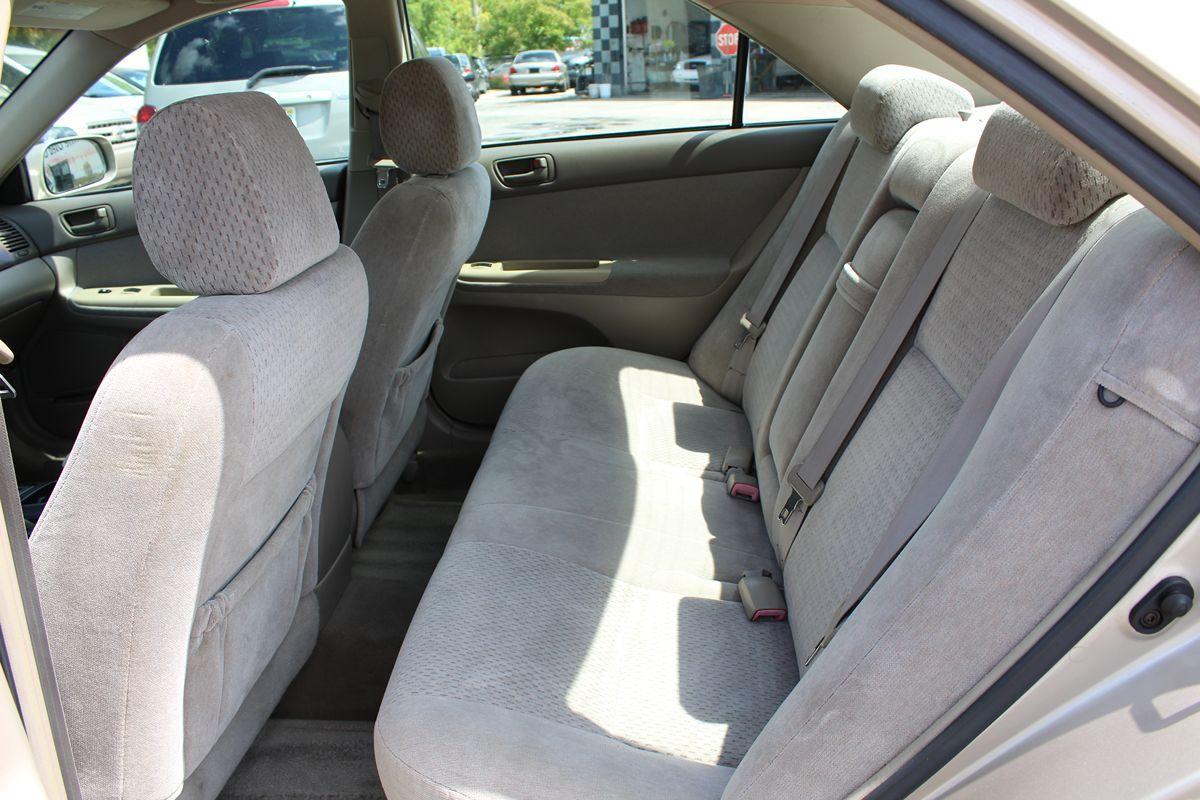 Toyota Camry Le Only $ Down** $85/Wk - Thumbnail 14