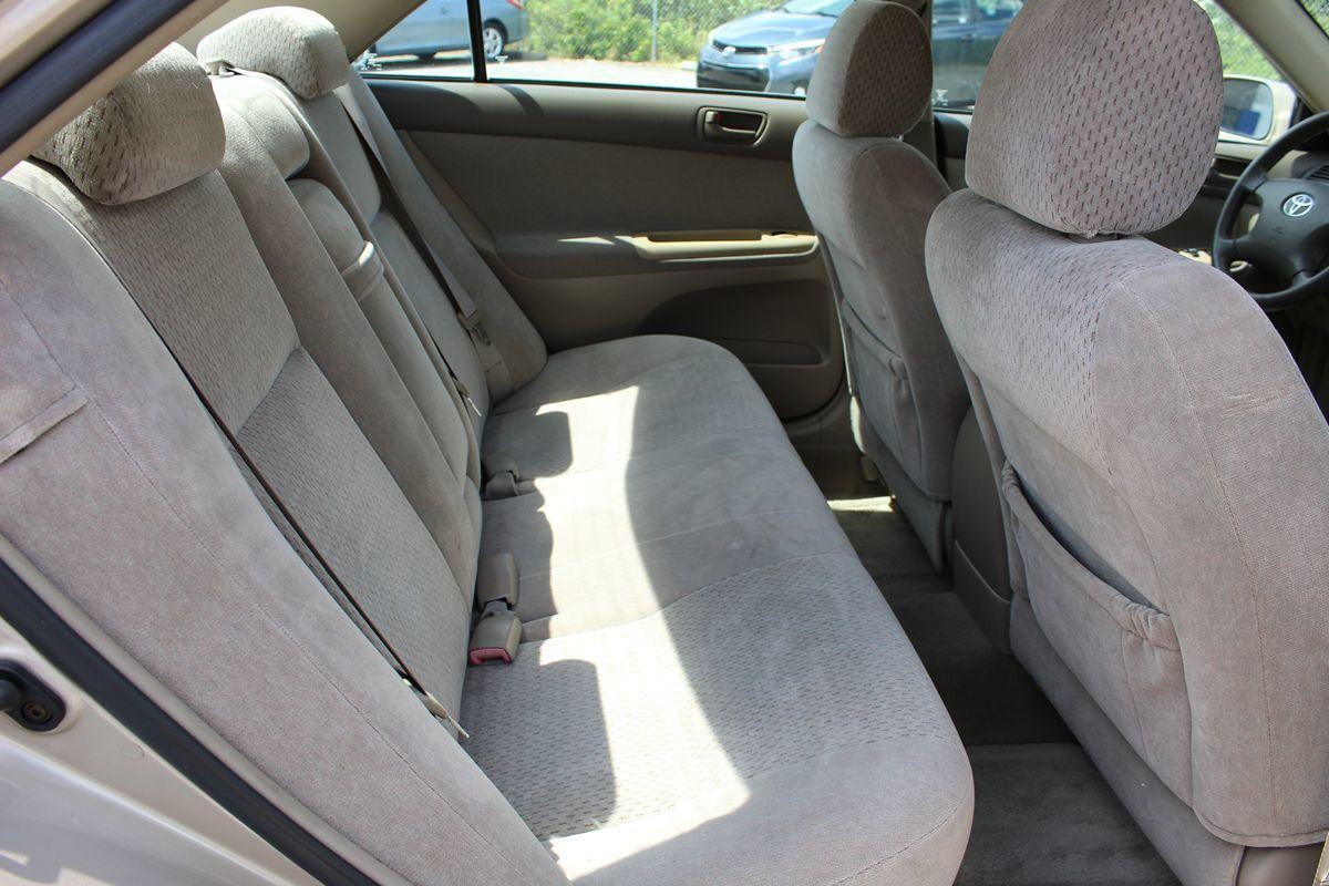 Toyota Camry Le Only $ Down** $85/Wk - Thumbnail 16