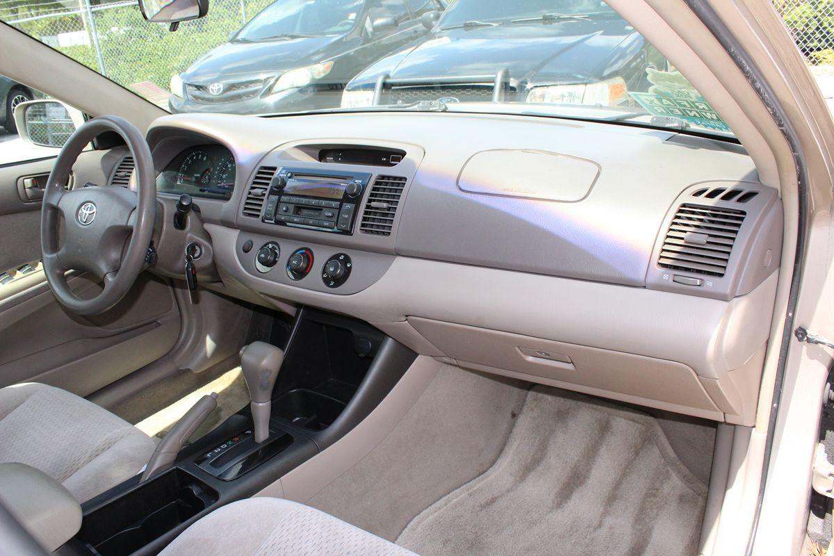 Toyota Camry Le Only $ Down** $85/Wk - Thumbnail 18