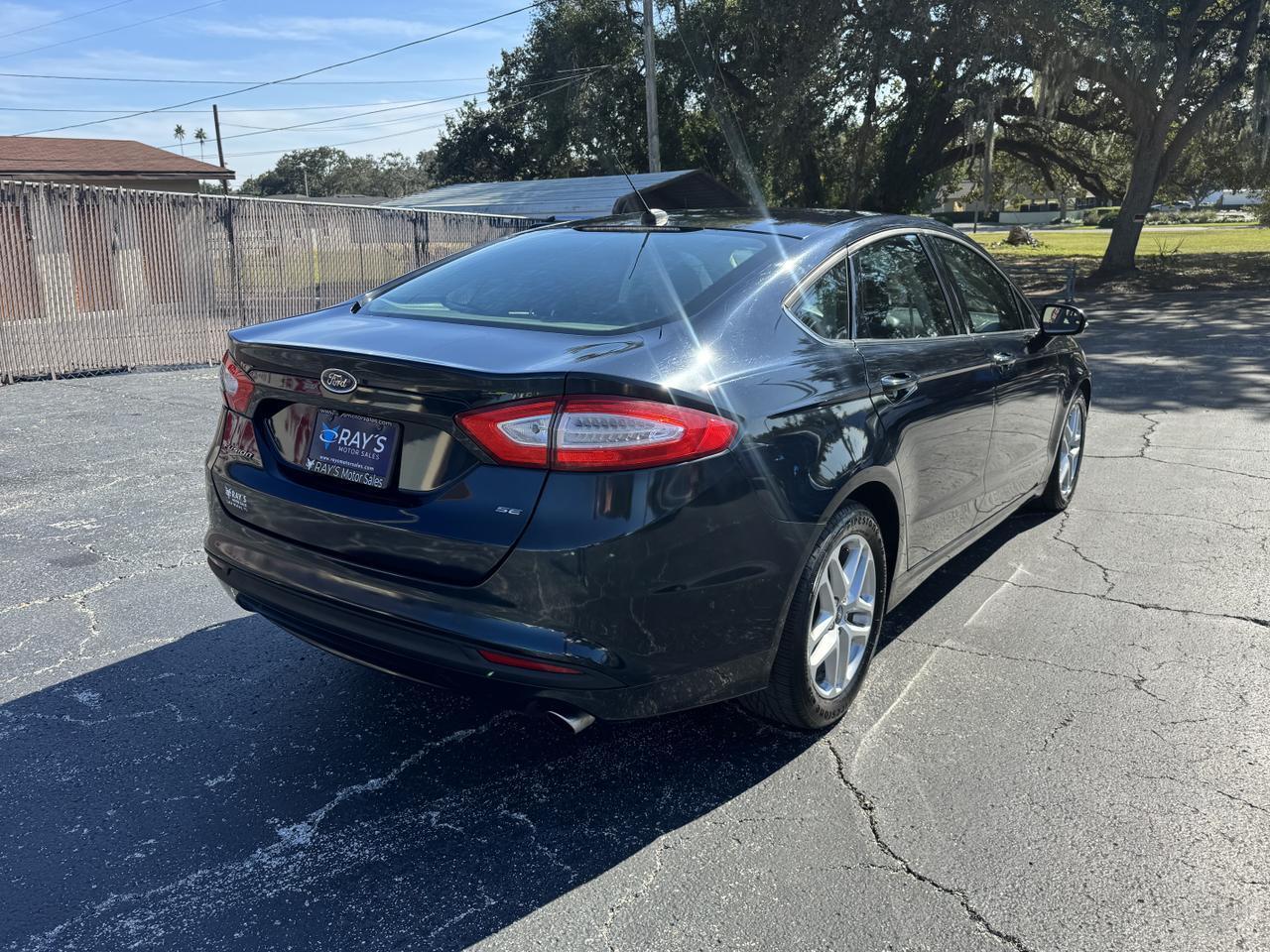 Ford Fusion - Thumbnail 9